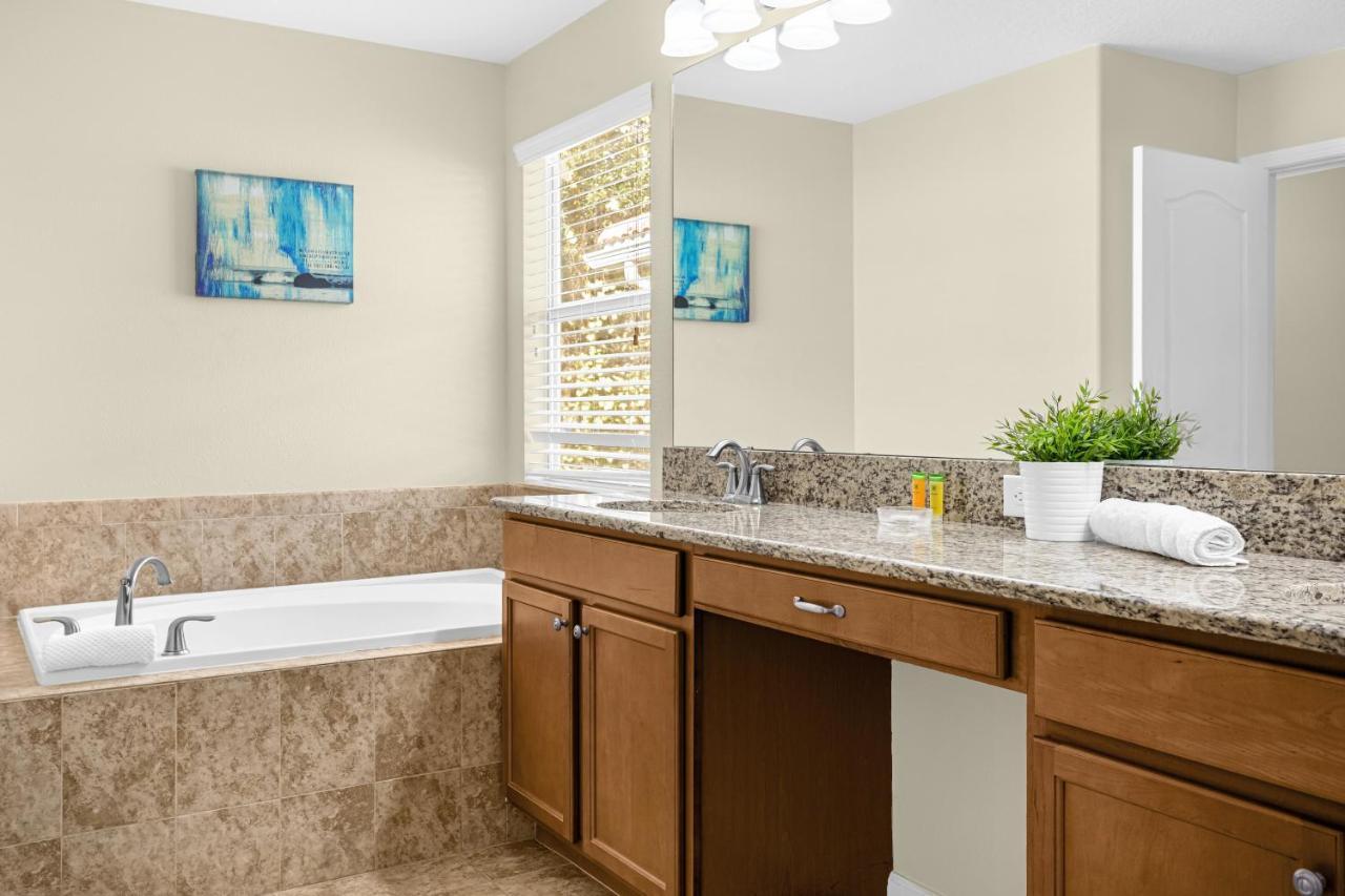 Light Yellow Home Lift Your Mood Near Disney 5Beds Кіссіммі Екстер'єр фото